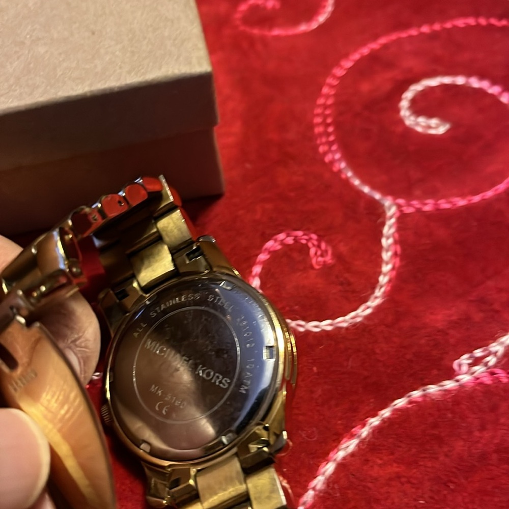 Men Watch - Picture 3 of 4